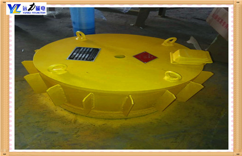 除鐵器廠(chǎng)家提醒您：皮帶除鐵器在運(yùn)行過(guò)程中禁止隨便調(diào)動(dòng)