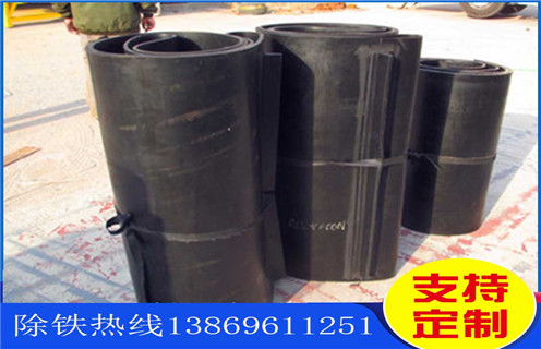 永磁除鐵器，皮帶除鐵器，永磁皮帶除鐵器安裝高度有什么標(biāo)準(zhǔn)嗎