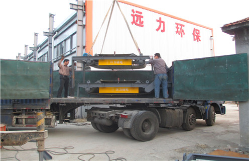永磁除鐵器，云南超強永磁除鐵器報價知識參數(shù)_內(nèi)部磁塊安裝方法_云南超強永磁除鐵器報價型號價格